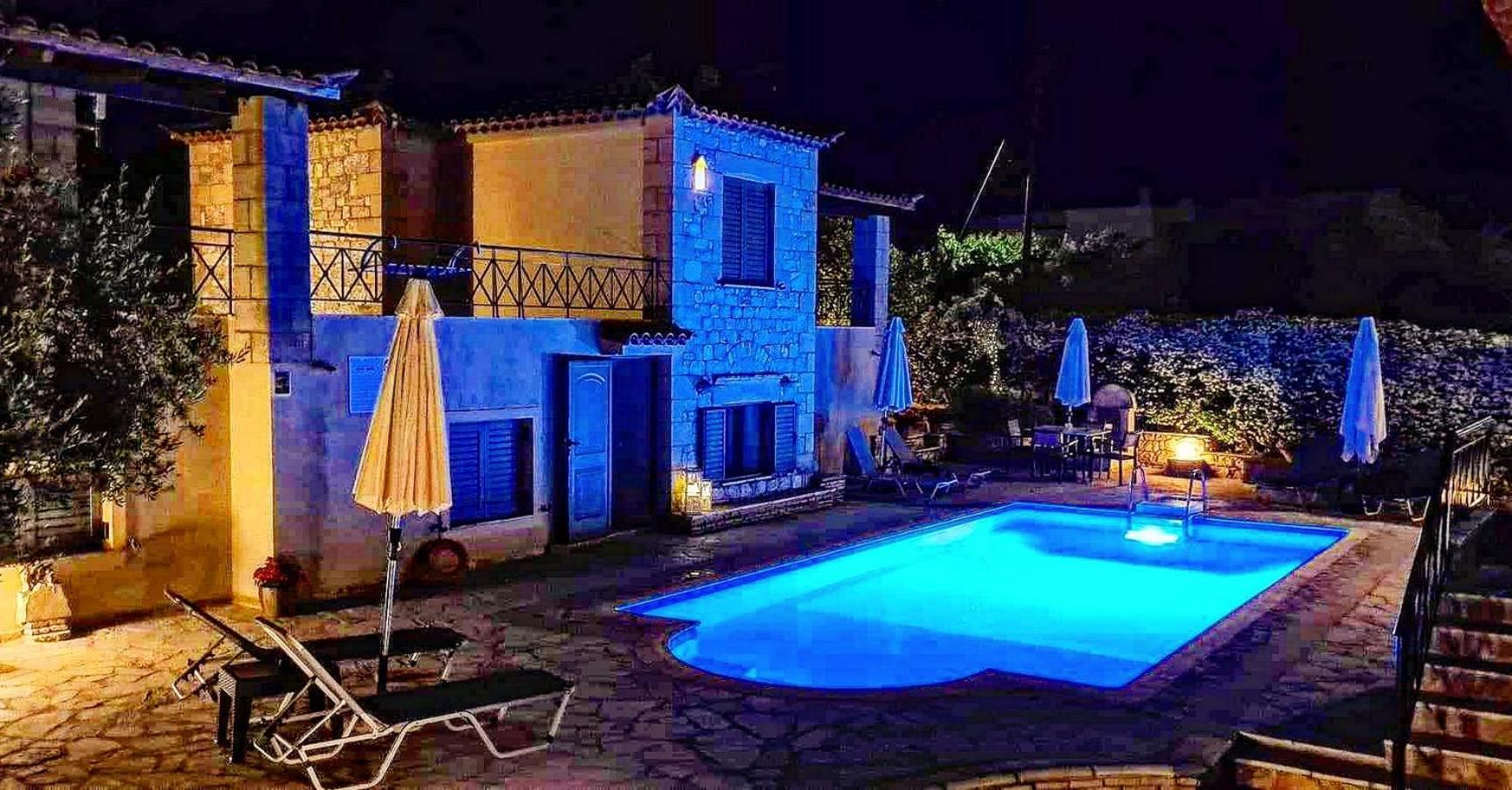 Finikes Apartments Stoupa Ngoại thất bức ảnh